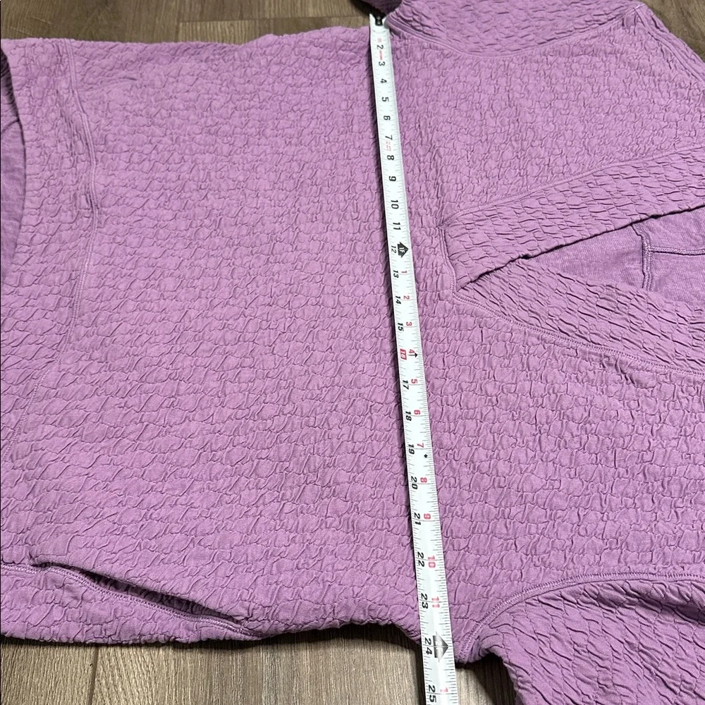 Lululemon Rippled V-Neck Pullover‎ Long Sleeve Wisteria Purple Size 10